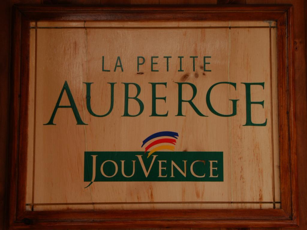 La Petite Auberge De Jouvence Magog Bagian luar foto