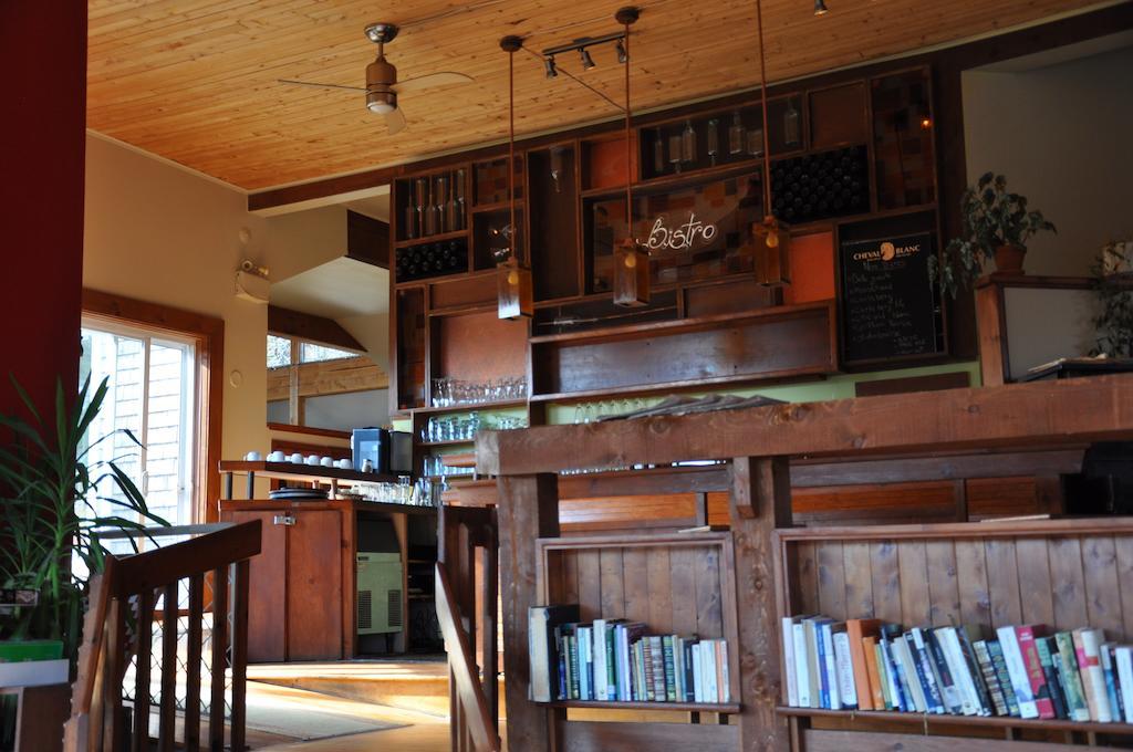 La Petite Auberge De Jouvence Magog Bagian luar foto