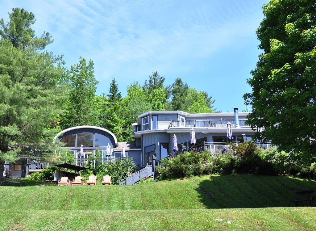 La Petite Auberge De Jouvence Magog Bagian luar foto